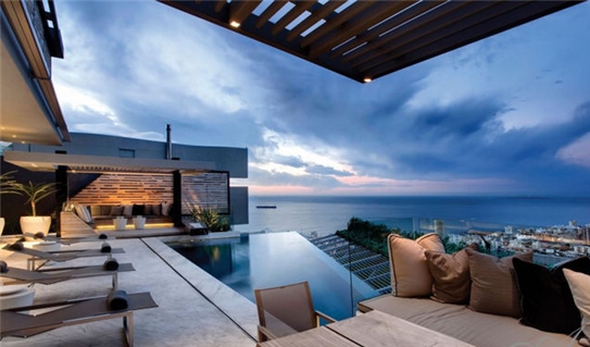 現(xiàn)代超豪華別墅設計